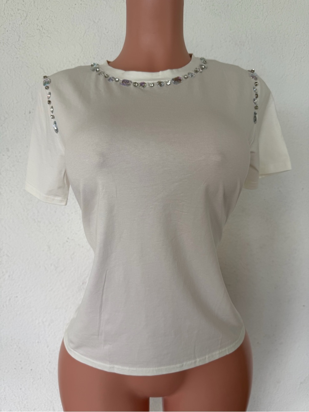 Women's Cream Short-Sleeve Embellished Jewel Neck Top